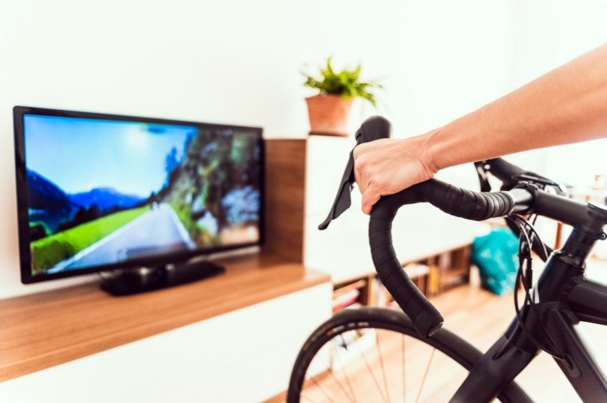 E-sykling på TV med ekte sykkel koblet til
