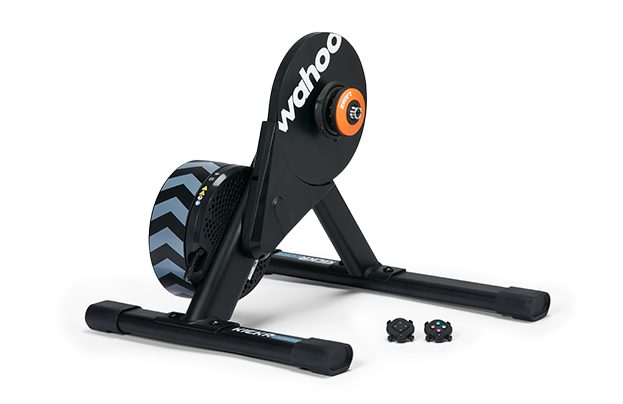 Wahoo Kickr Core smart trainer med Zwift Cog og Click